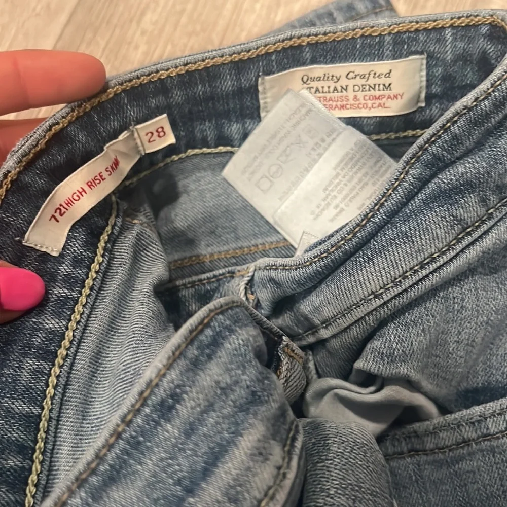 Jeans - Picture 2 of 4